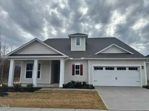 1721 Raven Falls Dr, Wendell, NC 27591