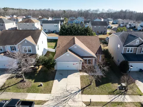 205 Norwich Dr, Clayton, NC 27520