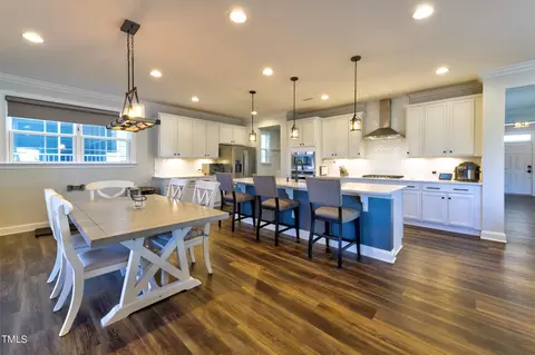 328 White Iris Loop, Cary, NC 27519 photo 6