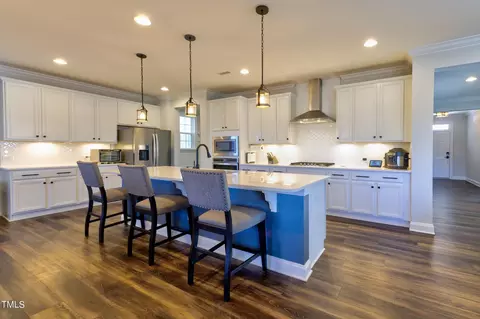 328 White Iris Loop, Cary, NC 27519 photo 5