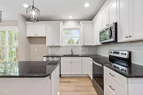 205 E Waddell St, Selma, NC 27576 photo 10