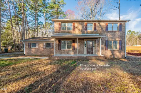 6004 Crescent Dr, Chapel Hill, NC 27517