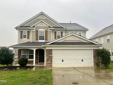 122 Averasboro Dr, Clayton, NC 27520