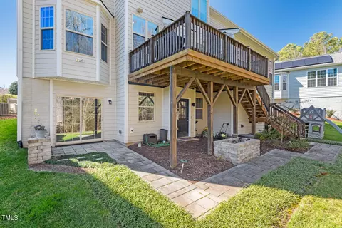 Exterior - 927 S Bend Dr, Durham, NC 27713 photo 9 of 24
