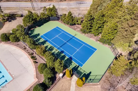 Exterior - 927 S Bend Dr, Durham, NC 27713 photo 23 of 24
