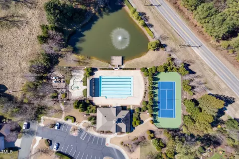 Exterior - 927 S Bend Dr, Durham, NC 27713 photo 17 of 24