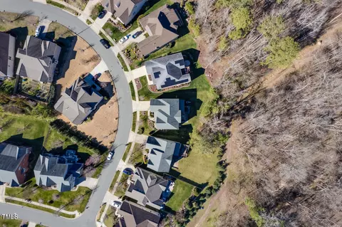 View/Area - 927 S Bend Dr, Durham, NC 27713 photo 2 of 4
