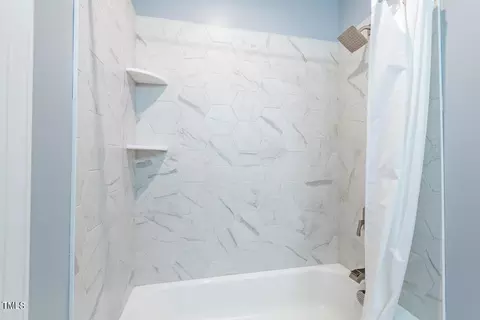 Bath - 927 S Bend Dr, Durham, NC 27713 photo 9 of 11