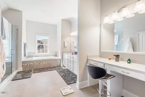 Bath - 927 S Bend Dr, Durham, NC 27713 photo 1 of 11