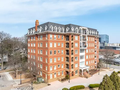 710 Independence Pl #403, Raleigh, NC 27603