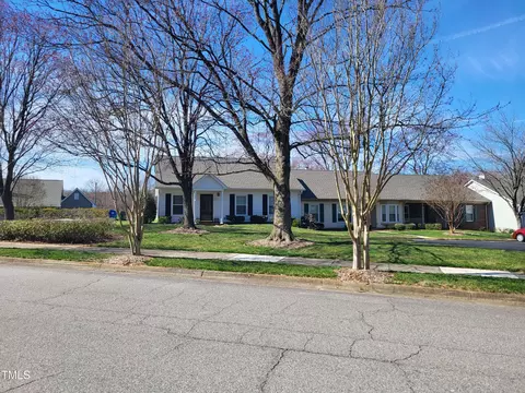 2601 Cottage Cir, Raleigh, NC 27613