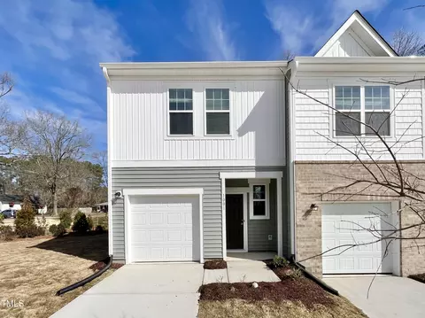 1001 Dakine Dr, Durham, NC 27704