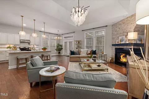725 Weavers Ridge Dr, Cary, NC 27519
