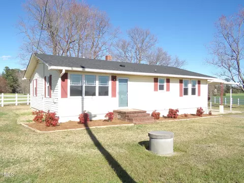 229 Cheves Rd, Zebulon, NC 27597