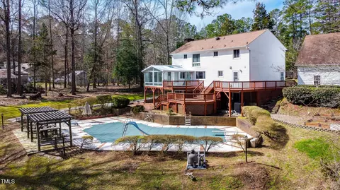 12716 Scenic Dr, Raleigh, NC 27614