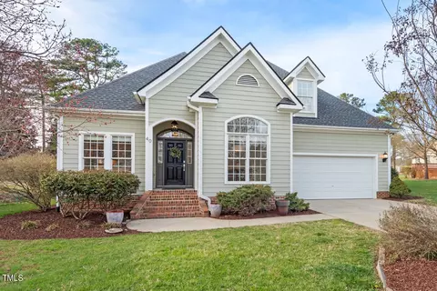 40 Farmingdale Ln, Pittsboro, NC 27312