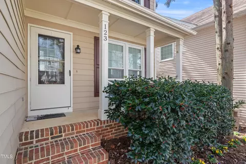 123 Solstice Cir, Cary, NC 27513 photo 3