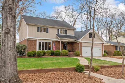 1013 Hemingway Dr, Raleigh, NC 27609