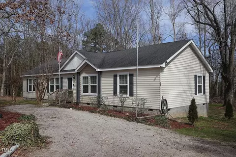 140 Clearwater Ln, Louisburg, NC 27549