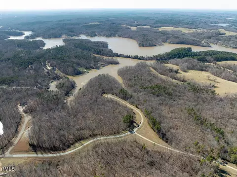 30 Summer Oak Dr, Roxboro, NC 27573 photo 2