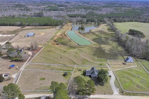 195 Williams Rd, Coats, NC 27521