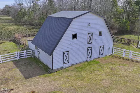 195 Williams Rd, Coats, NC 27521 photo 4