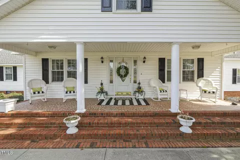 195 Williams Rd, Coats, NC 27521 photo 9