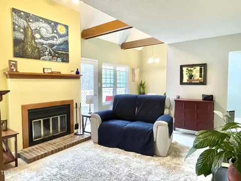 411 Gooseneck Dr, Cary, NC 27513