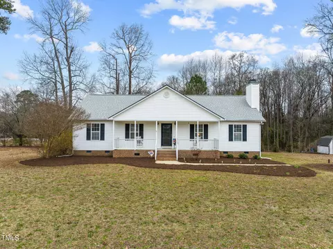 401 Mohawk Trl, Clayton, NC 27527