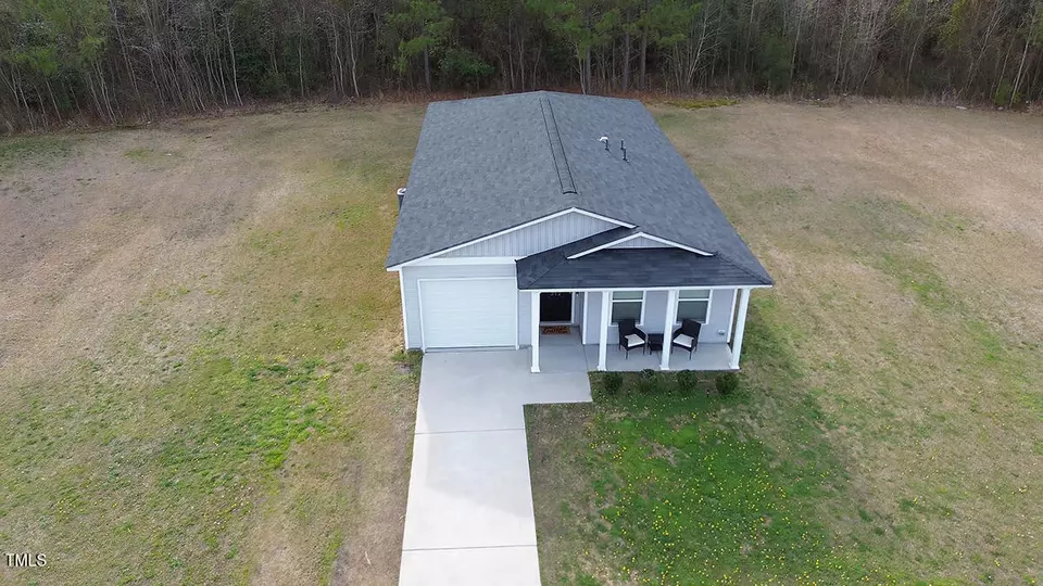  312 Denver Dr, Stantonsburg, NC 27883 photo 2