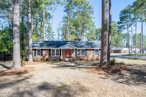 1200 Mcduffers Rd, Rocky Mount, NC 27804