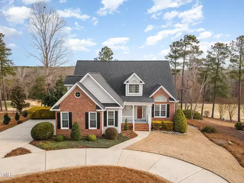 304 Neuse Ridge Dr, Clayton, NC 27527