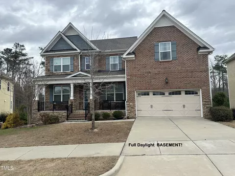 2045 Poplar High Pl, Cary, NC 27519