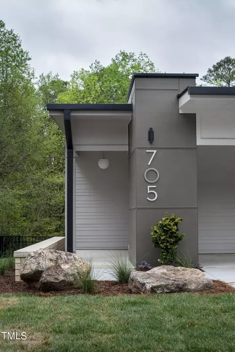705 Lindley Dr, Durham, NC 27703