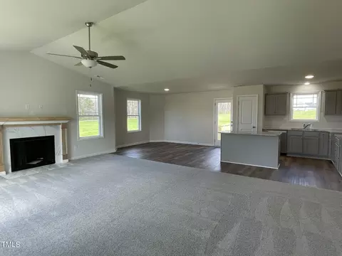 18 Hydrangea Ln, Benson, NC 27504 photo 6