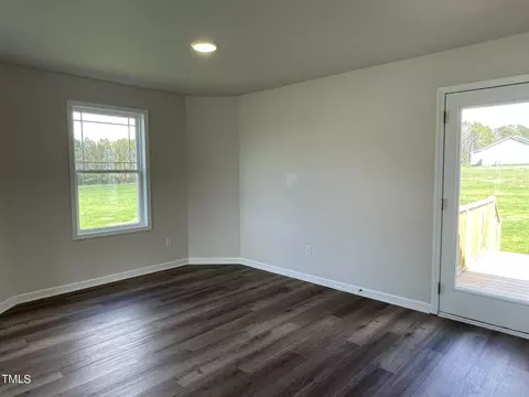 18 Hydrangea Ln, Benson, NC 27504 photo 3