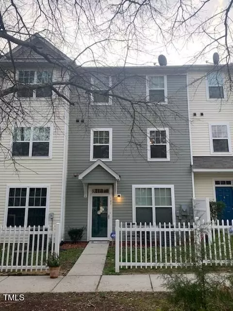 401 Coalinga Ln #107, Raleigh, NC 27610
