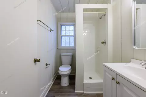 Bath - 5513 Eaker Dr, Durham, NC 27712 photo 1 of 2
