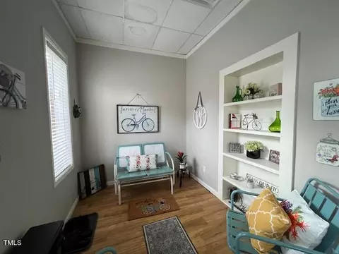 Living - 124 Don Ron Rd, Erwin, NC 28339 photo 7 of 13
