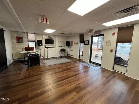 Living - 124 Don Ron Rd, Erwin, NC 28339 photo 10 of 13