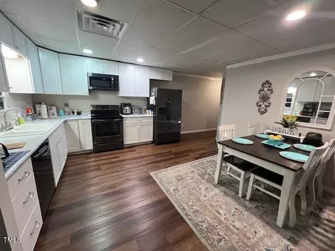 Dining - 124 Don Ron Rd, Erwin, NC 28339 photo 2 of 4