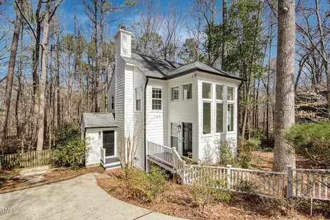 105 Marin Pl, Chapel Hill, NC 27516