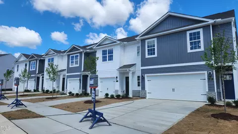 120 Leo St, Angier, NC 27501