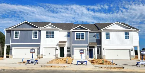 124 Leo St, Angier, NC 27501