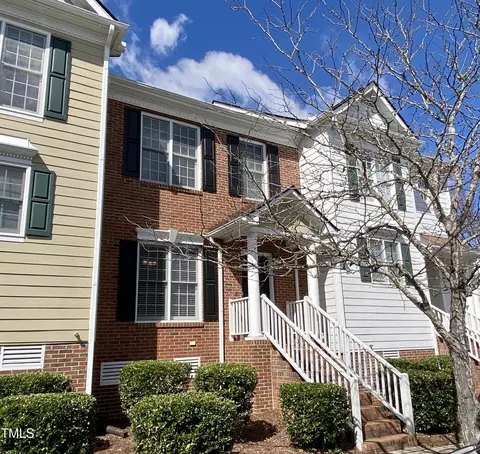 215 Madison Grove Pl, Cary, NC 27519