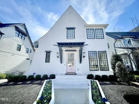 160 Pleasants Ave, Cary, NC 27511