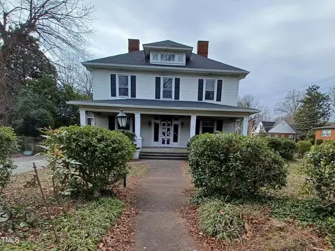 612 W Davis St, Burlington, NC 27215