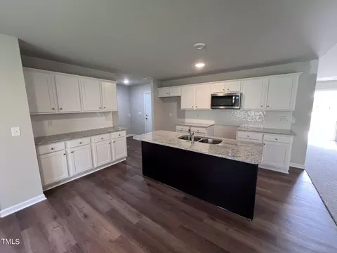 Kitchen - 118 Hydrangea Ln, Benson, NC 27504 photo 2 of 2