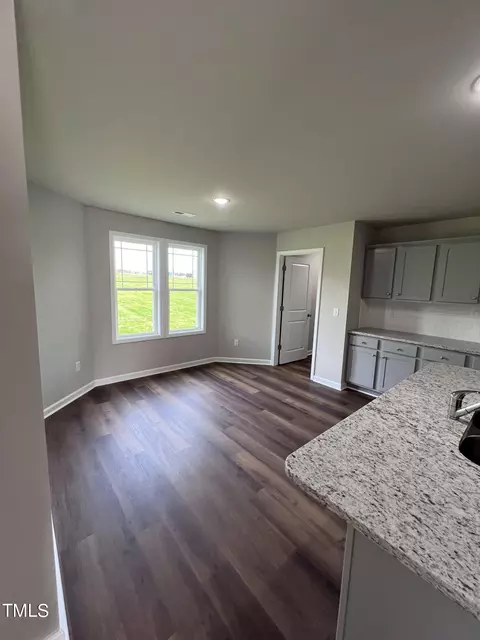 40 Hydrangea Ln, Benson, NC 27504 photo 8