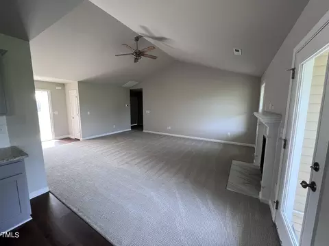 40 Hydrangea Ln, Benson, NC 27504 photo 3